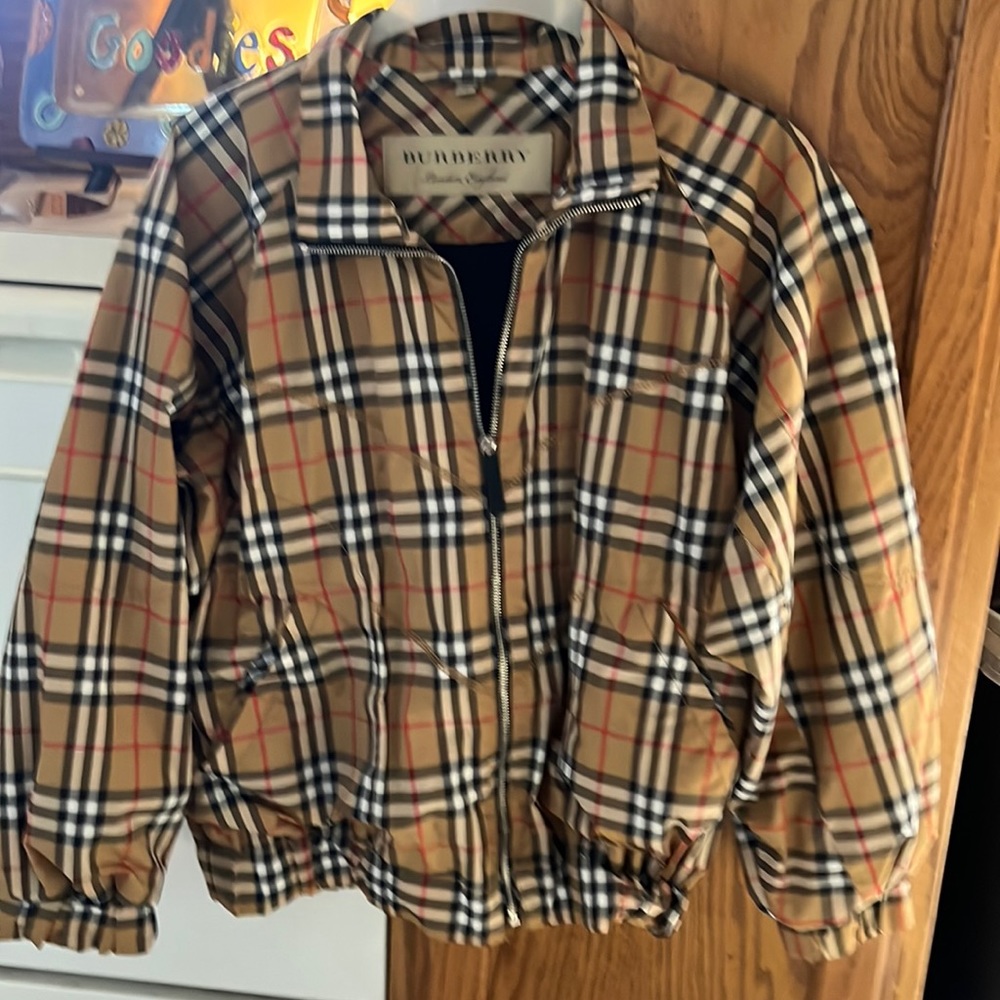 Woman’s Burberry Jacket - L - Looks Brand New - Worn 3 times - Authentic